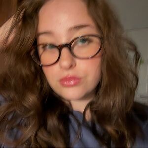 Meet your Posher, Ash